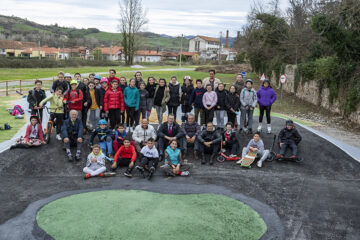 El programa LEADER de Campoo Los Valles financia un recinto para skate de Bárcena de Pie de Concha